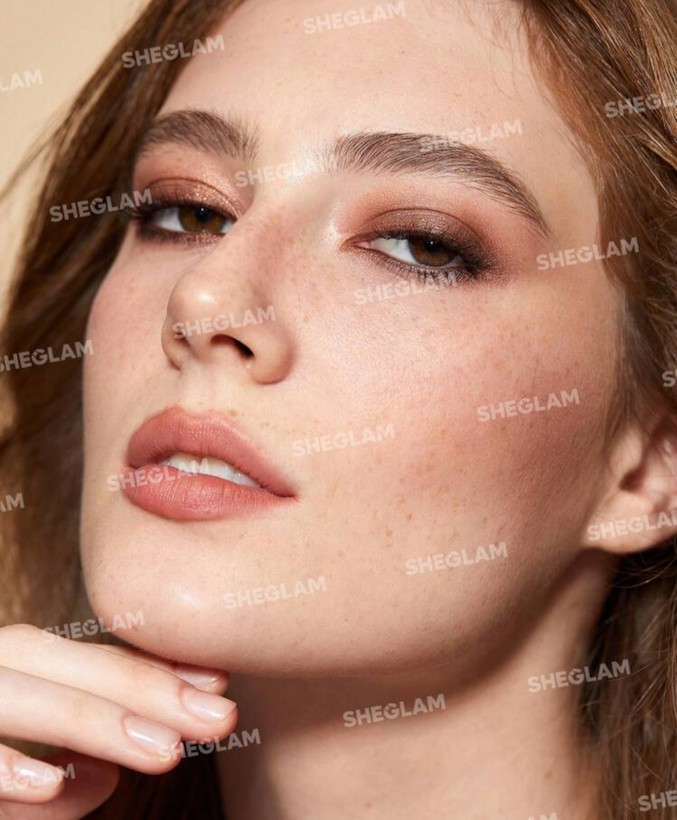 سایه چشم چهار تایی (اصل) ESSENTIAL SQUARE رنگ SERENDIPITY شیگلم SHEGLAM