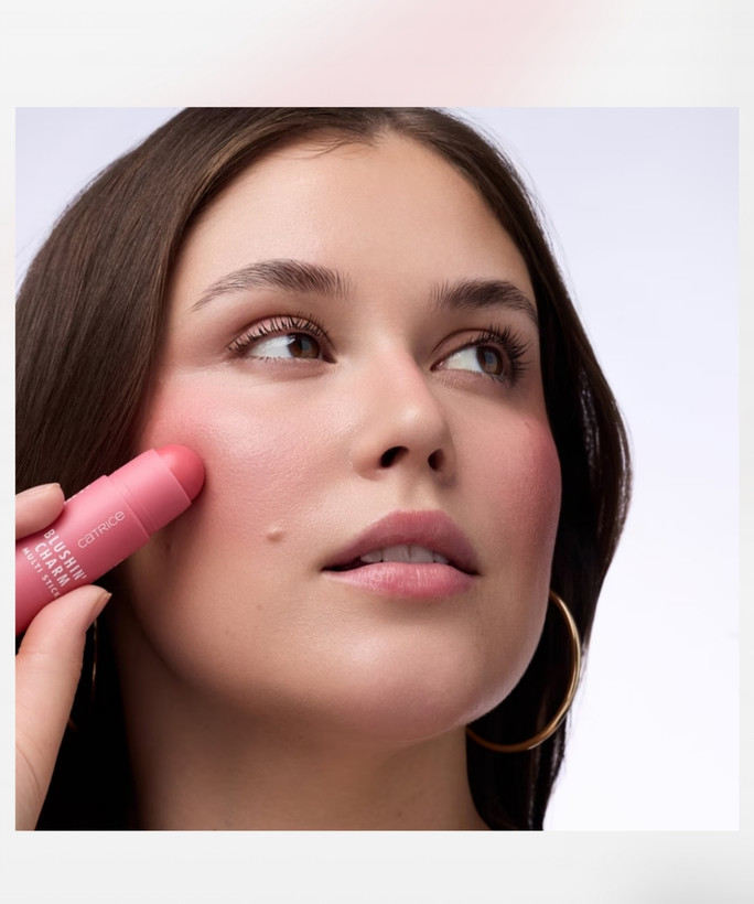 استیک چندکاره رژگونه و لب کاتریس مدل blushin charm رنگ 010 pink sweatheart
