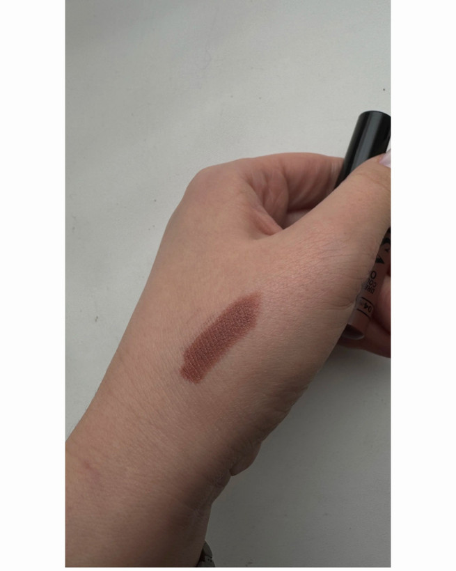 رژلب مداد پاریسا کازمتیک ساخت روسیه اصل