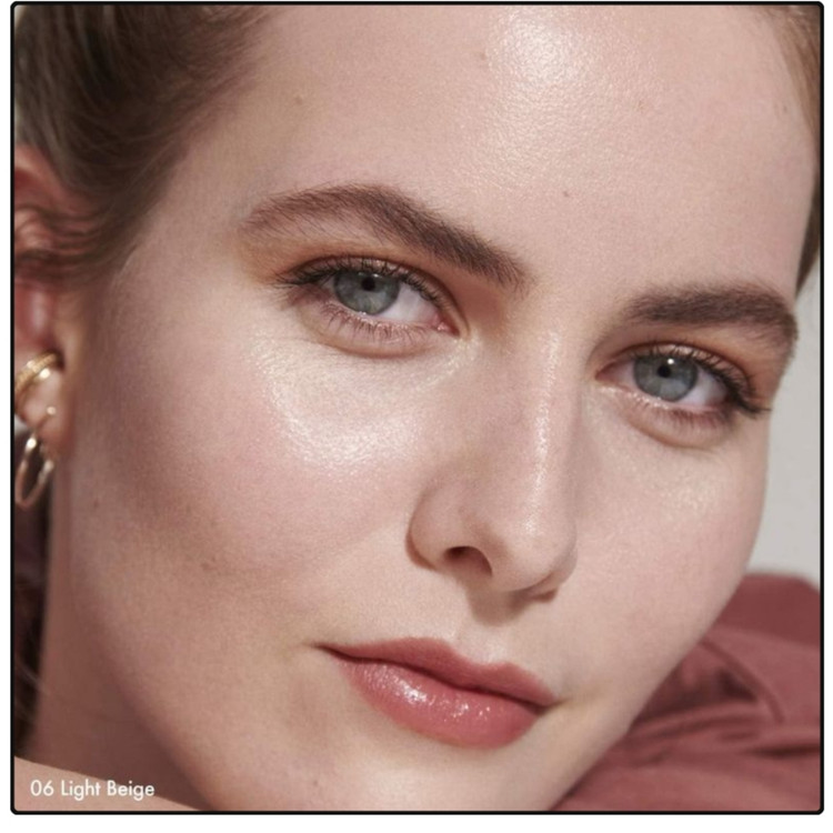 کانسیلر آبرسان سفورا مدل best skin ever نمای نهایی درخشان سایز بزرگ ۷ میل